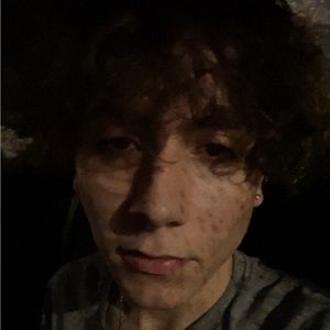 Meet your Posher, Ayvree